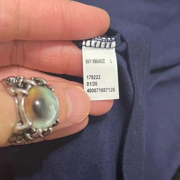 NWT Women’s Large Fila V-Neck Short Sleeve Tee In Navy With Metallic Logo Prints - Picture 7 of 8